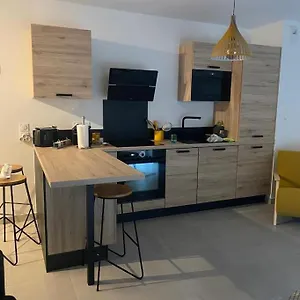 https://superbe-cocon-mougins-avec-parking-gratuit.fr-provencehotel.com