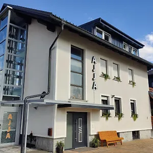 Apartma Ajja דירה
